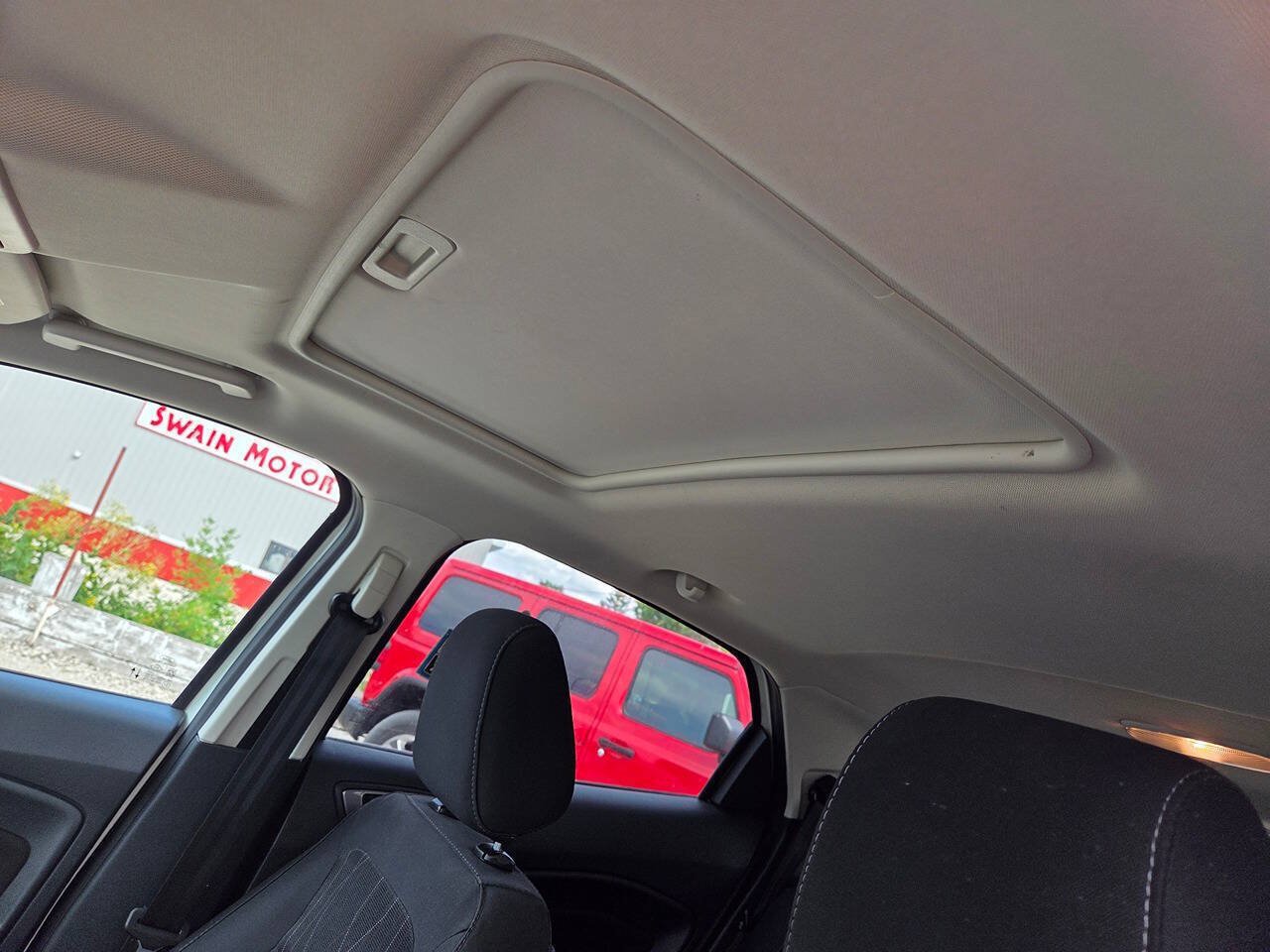 Used 2021 Ford EcoSport SE AWD/4WD image 18