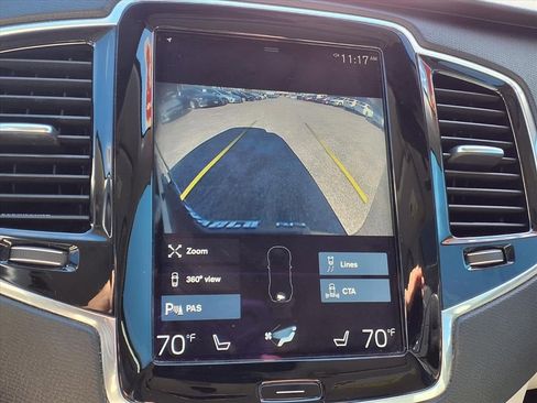 Used 2016 Volvo XC90 T6 Momentum w/ Momentum Plus Package image 21