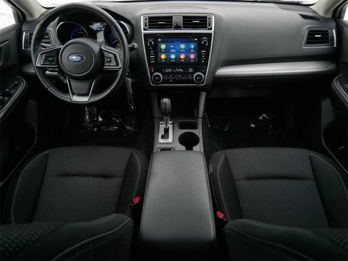 Used 2019 Subaru Outback 2.5i Premium image 16