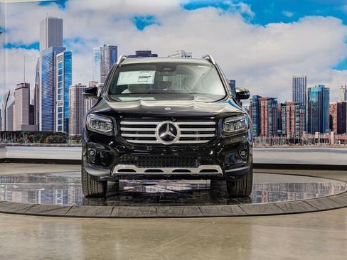 Used 2026 Mercedes-Benz GLB 250 4MATIC image 3