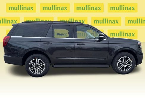 New 2026 Ford Expedition Active RWD image 16