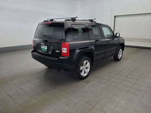 Used 2017 Jeep Patriot Latitude FWD image 9