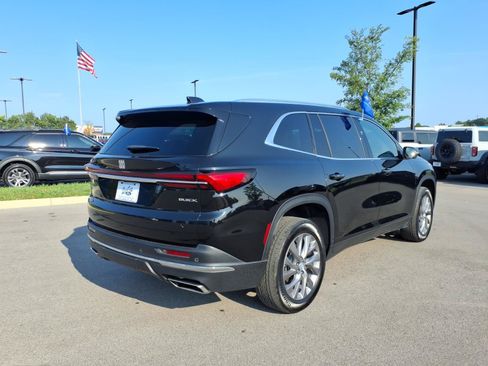 Used 2026 Buick Enclave Preferred FWD image 3