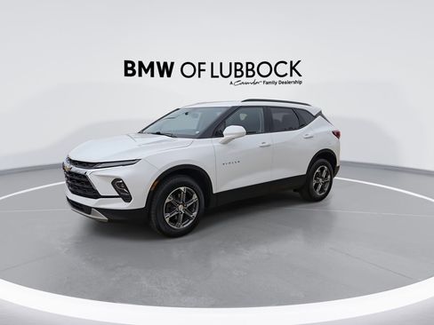 Used 2024 Chevrolet Blazer LT w/ Convenience Package FWD image 4