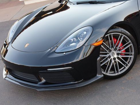 Used 2017 Porsche 718 Cayman S RWD image 6