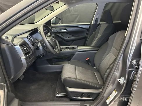 Used 2026 Nissan Rogue SV AWD/4WD image 21