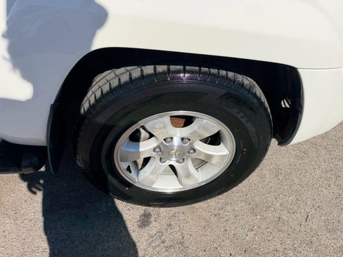 Used 2005 Toyota 4Runner Sport image 40