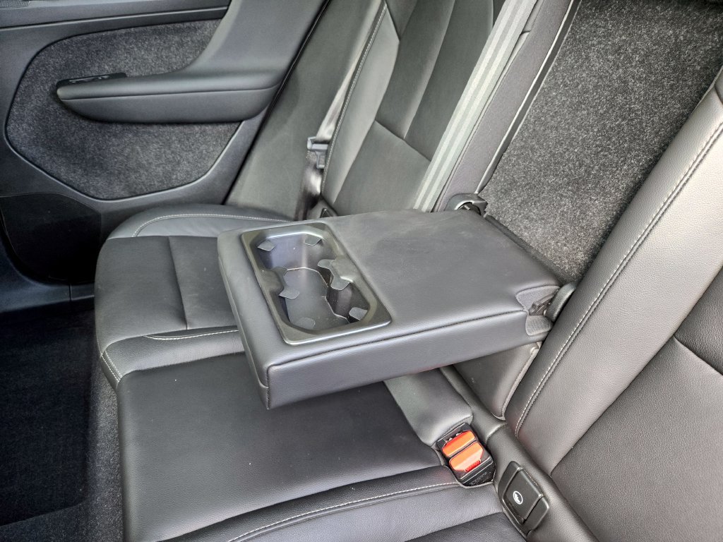 Used 2024 Volvo XC40 B5 Plus w/ Protection Package Premier AWD/4WD image 29