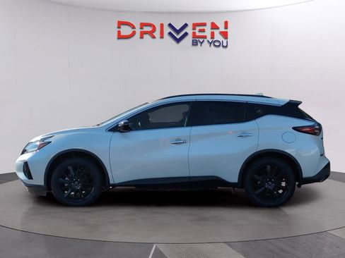 Used 2023 Nissan Murano SV w/ SV Midnight Edition Package FWD image 2