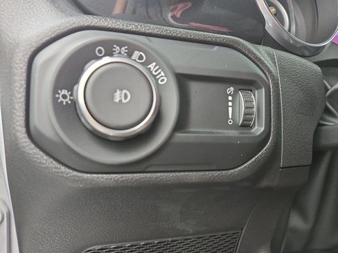 Used 2023 Jeep Wrangler Unlimited Sport AWD/4WD image 25