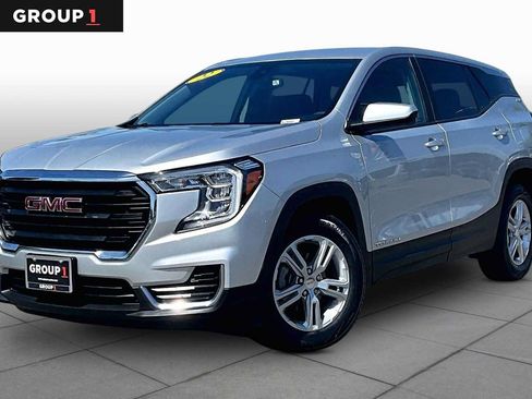 Used 2022 GMC Terrain SLE FWD image 1