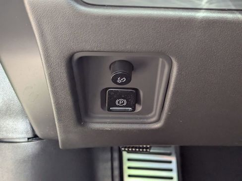 Used 2026 Chevrolet Corvette Stingray Coupe w/ 1LT image 27