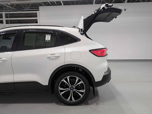 Certified 2021 Ford Escape SEL w/ SEL Stealth AWD Package image 11