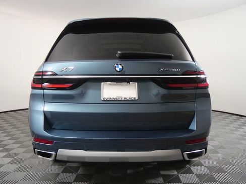 Used 2026 BMW X7 xDrive40i AWD/4WD image 3