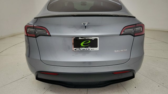 Used 2024 Tesla Model Y Performance AWD/4WD image 27