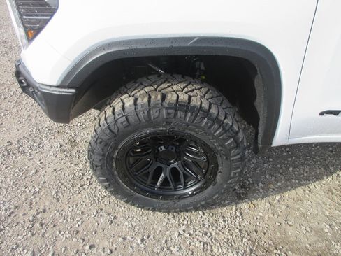 New 2026 GMC Sierra 1500 AT4X image 14