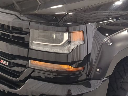 Used 2018 Chevrolet Silverado 1500 LT w/ True North Edition AWD/4WD image 14