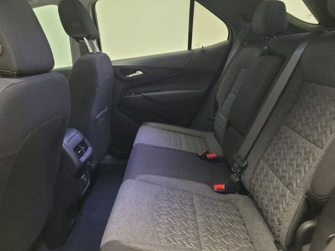 Used 2022 Chevrolet Equinox LT FWD image 18