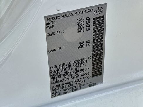 Used 2024 Nissan Altima 2.5 SR FWD image 22