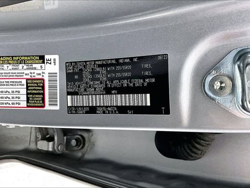 Used 2024 Toyota Grand Highlander Platinum image 45