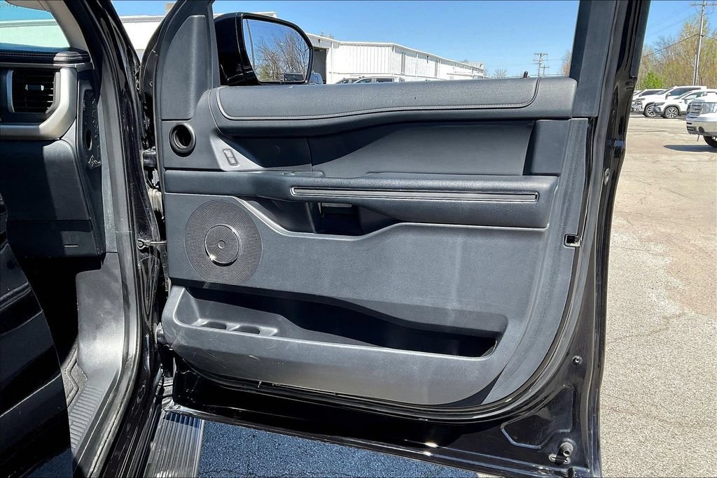 Used 2024 Ford Expedition Max XLT AWD/4WD image 20