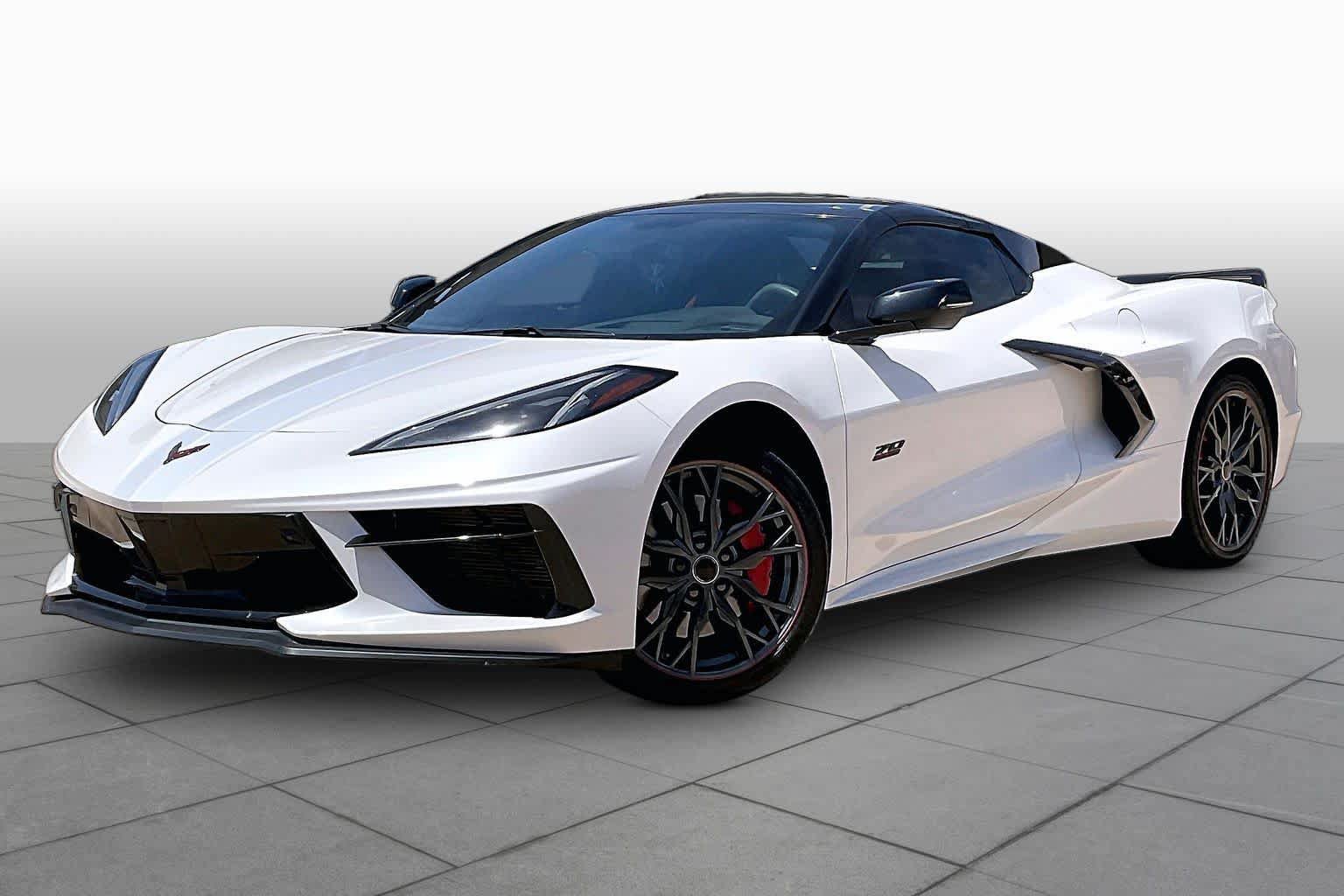 Used 2023 Chevrolet Corvette Stingray Premium Conv w/ Z51 Performance Package RWD image 2