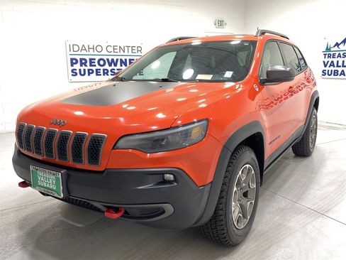 Used 2021 Jeep Cherokee Trailhawk w/ Sun, Sound & Nav Group image 4