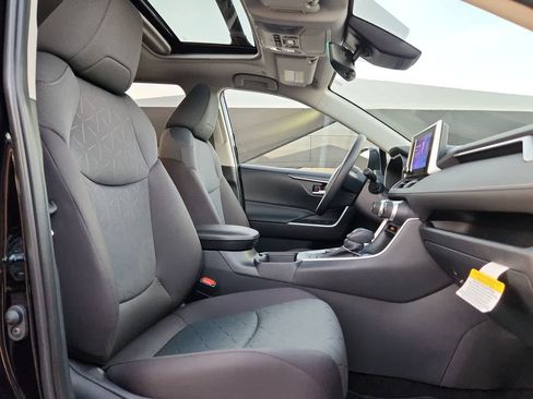 New 2025 Toyota RAV4 XLE image 18