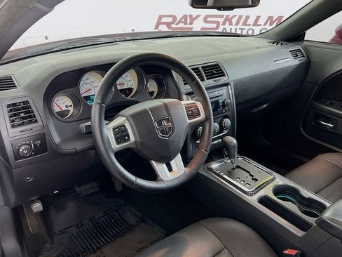Used 2012 Dodge Challenger SXT Plus RWD image 32