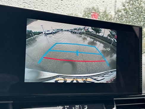 Certified 2025 Toyota Sienna XLE w/ XLE Plus Package image 28