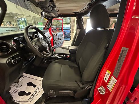 Used 2019 Jeep Wrangler Unlimited Sport AWD/4WD image 53