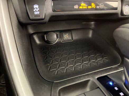 Certified 2023 Toyota RAV4 XLE image 30