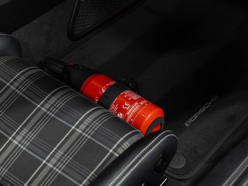 Used 2016 Porsche 911 GT3 RS RWD image 95