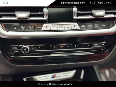 Used 2024 BMW X3 M40i w/ Premium Package image 28