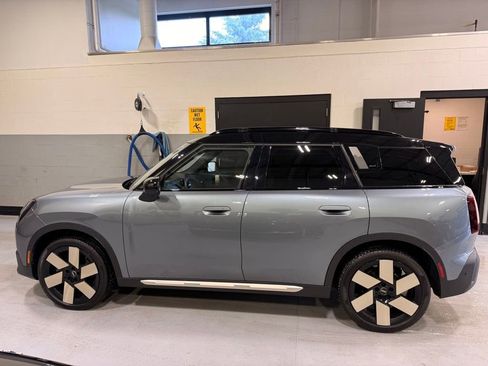 Used 2025 MINI Cooper Countryman S AWD/4WD image 2