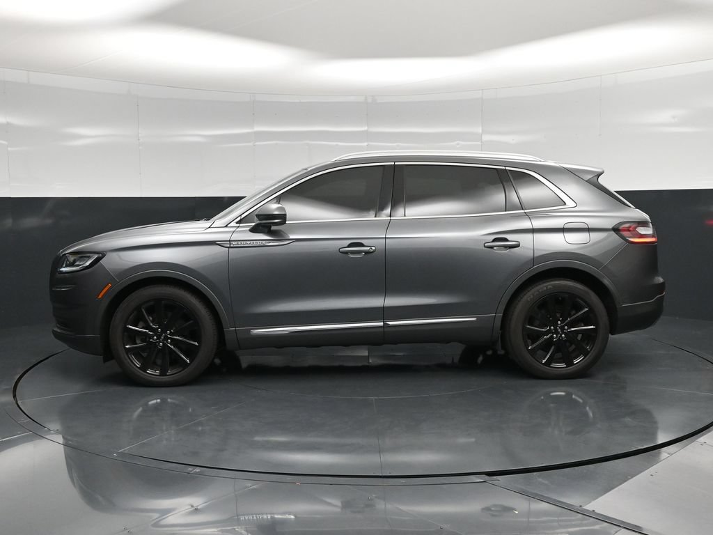 Used 2022 Lincoln Nautilus Reserve w/ Monochromatic Package AWD/4WD image 9