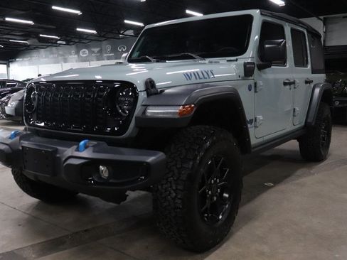 Used 2024 Jeep Wrangler Unlimited AWD/4WD image 1