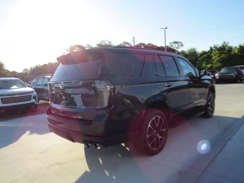 Used 2025 Chevrolet Tahoe RST w/ Comfort Package AWD/4WD image 5