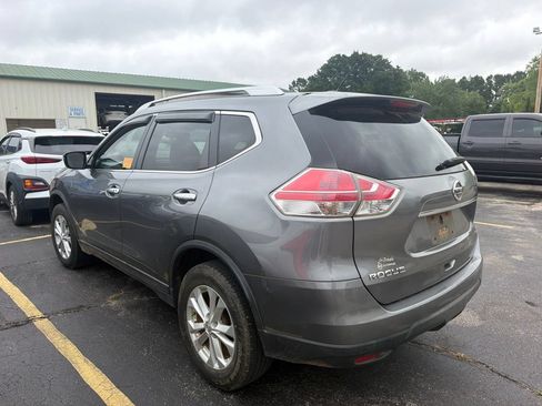 Used 2016 Nissan Rogue SV FWD image 4