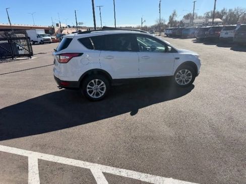 Used 2018 Ford Escape SE w/ SE Sync 3 Package image 21