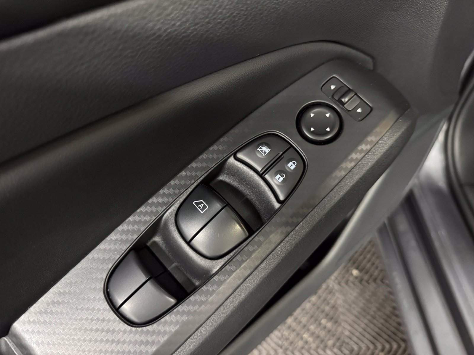 Certified 2025 Nissan Altima 2.5 SV FWD image 24