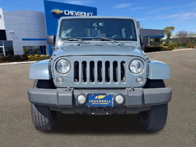 Used 2014 Jeep Wrangler Unlimited Sahara w/ Connectivity Group AWD/4WD image 23
