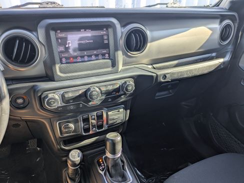 Used 2021 Jeep Gladiator Sport AWD/4WD image 31