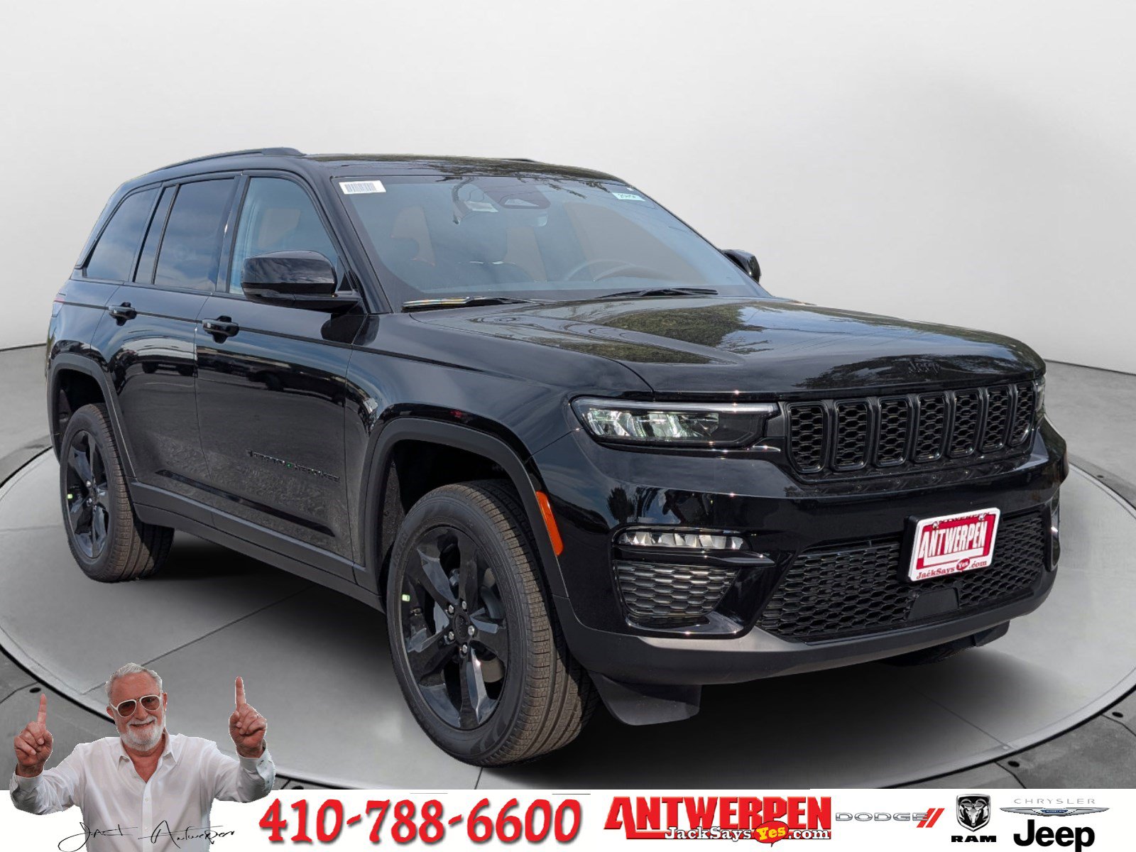 New 2025 Jeep Grand Cherokee Limited w/ Black Appearance Package AWD/4WD image 1