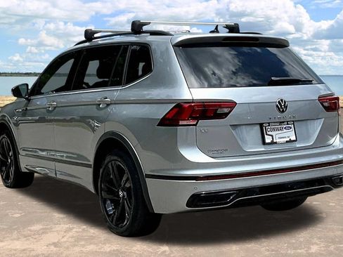 Used 2023 Volkswagen Tiguan SE R-Line FWD image 5