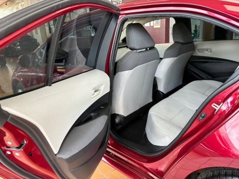 Used 2022 Toyota Corolla LE FWD image 24