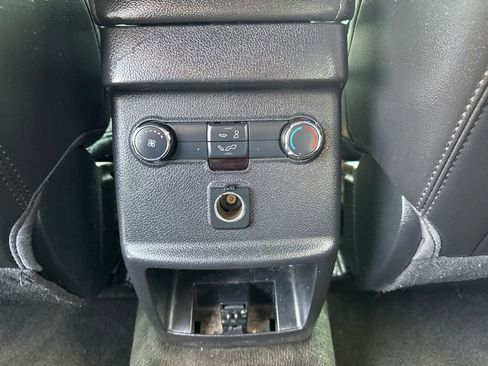 Used 2018 Ford Explorer XLT w/ Equipment Group 202A image 25