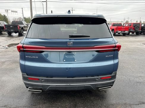 Used 2025 Buick Enclave Preferred image 6