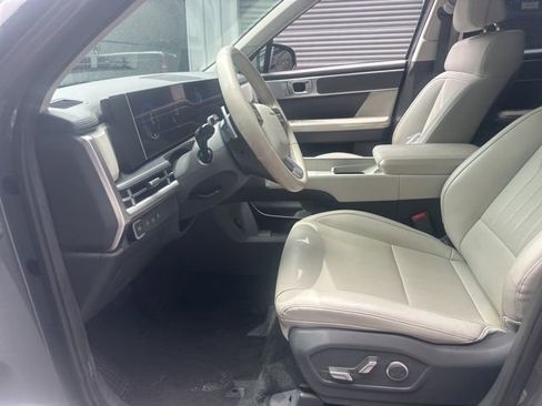 Used 2024 Hyundai Santa Fe SEL FWD image 10