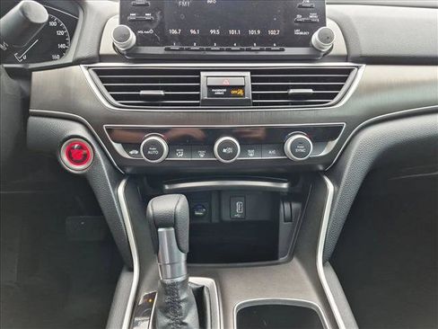 Used 2018 Honda Accord LX image 17